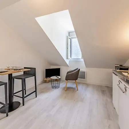 Le Poete - T2 Proche Centre أنجير